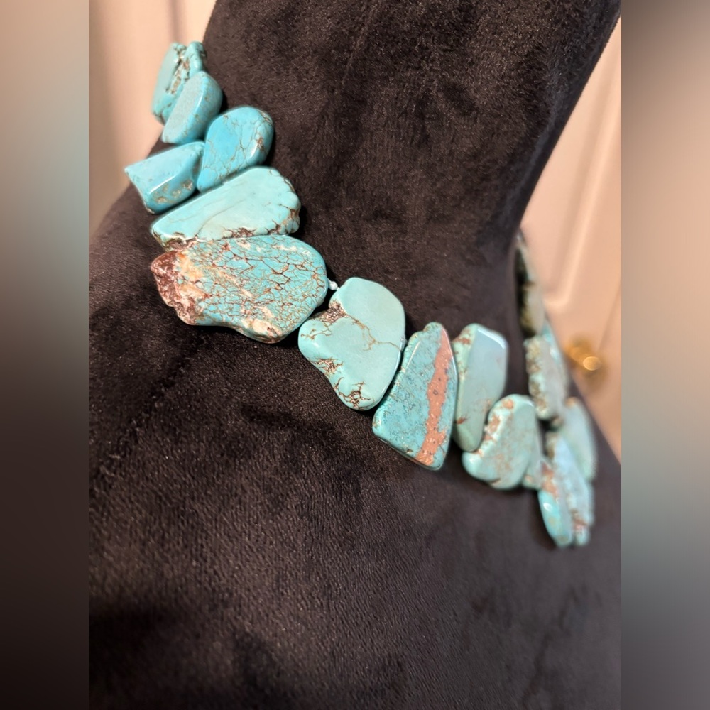 Erica Lyons Gorgeous Stone Slab Statement Necklace - Picture 6 of 11